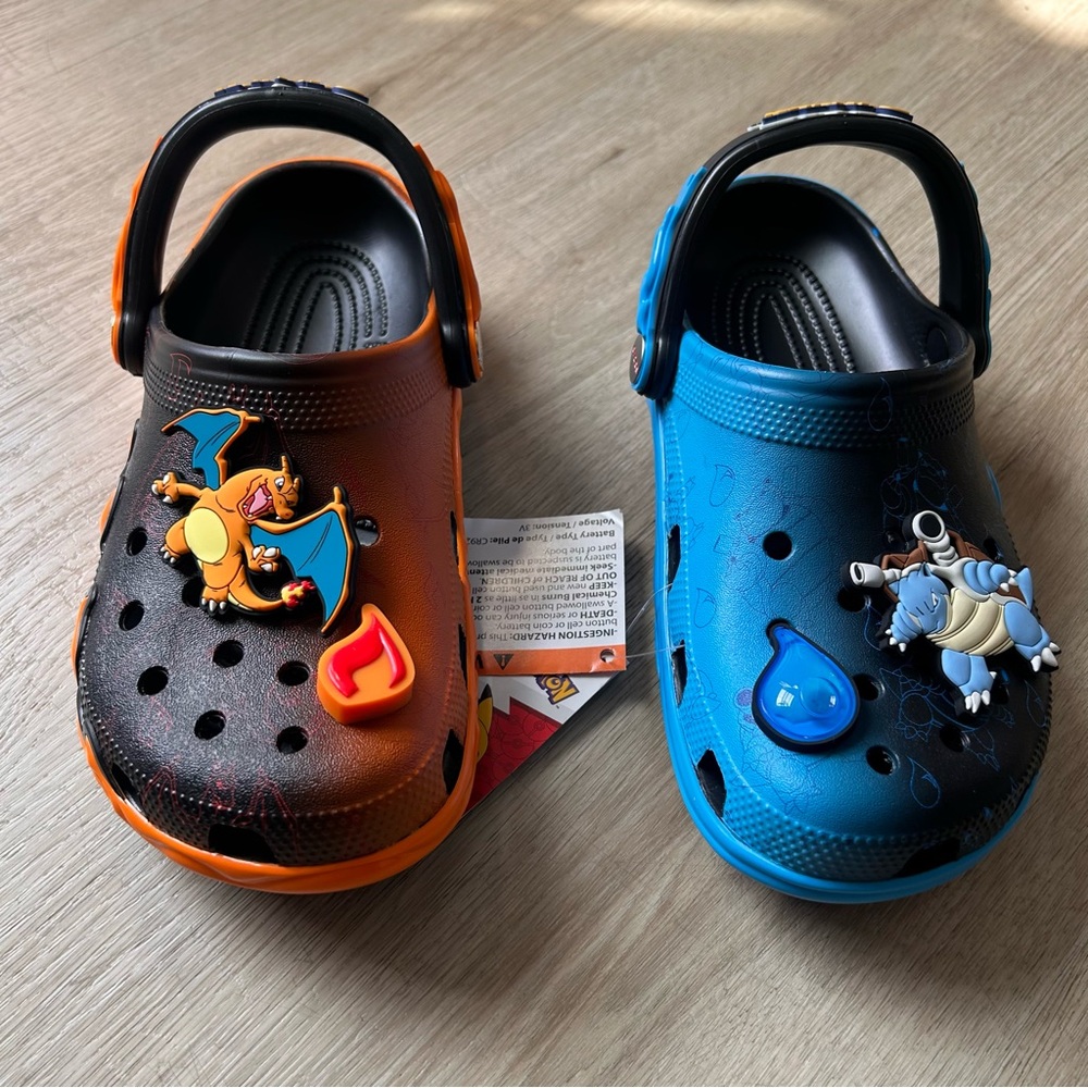 Pokémon X Crocs Classic Clog ‘Charizard vs Blastoise’ 211346-90H  Size 6m/8w NEW